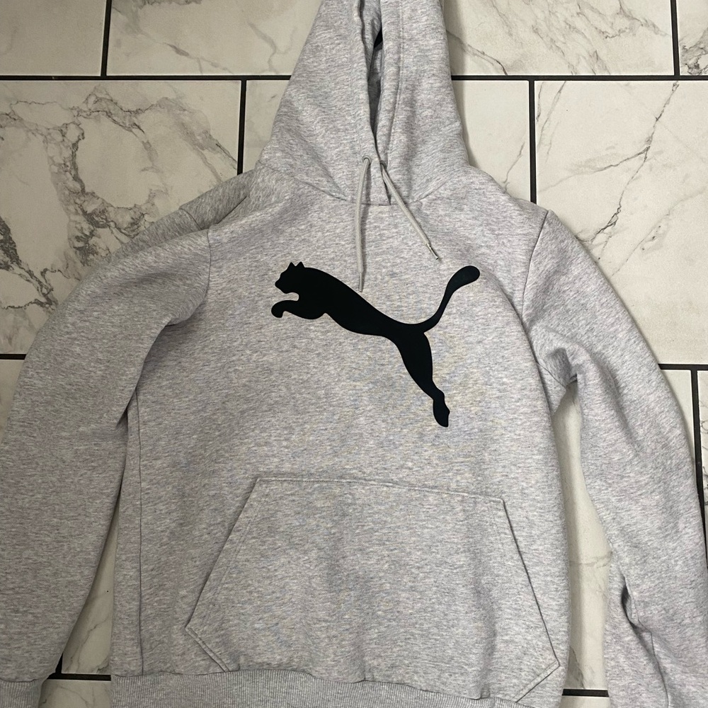 Womens size medium sweatshirt